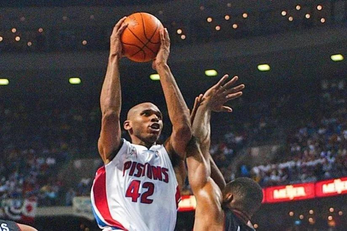 爱游戏官方入口-关于欧篮联赛程吃紧；底特律活塞窗口期再遭质疑；赛场秩序良好；球探报告显示潜力的信息