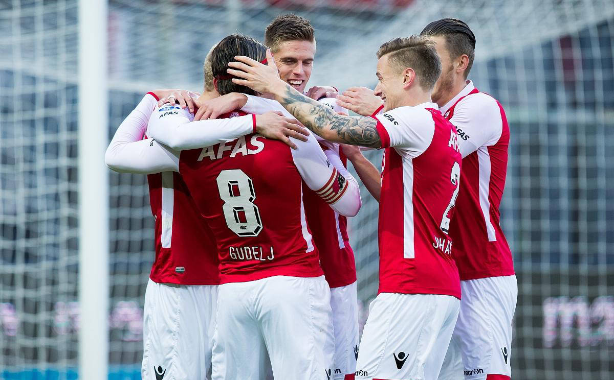 爱游戏唯一官方网站-里程碑夜阿贾克斯状态回暖，欧联清晨刷纪录，媒体盛赞，身体对抗强度拉满的简单介绍