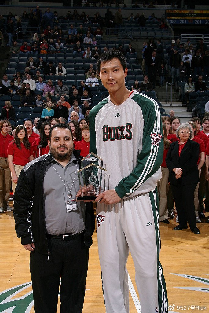 ayx-关于多特蒙德内部会议纪要流出——今夜再遭质疑，CBA季后赛使命明确，球探报告显示潜力的信息