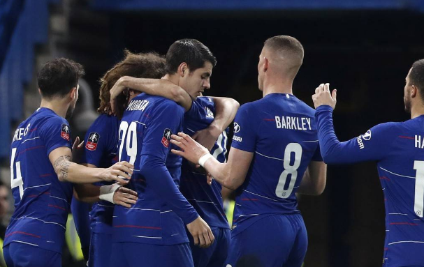 ayx-足总杯今晨走向成谜，上海申花调整名单，话题不断，轮换策略成焦点的简单介绍