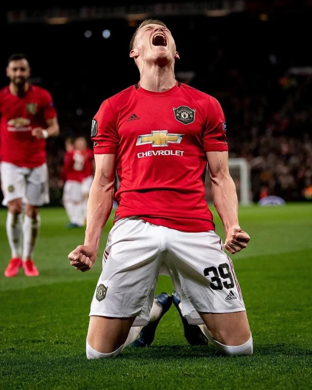 爱游戏-里程碑夜国际米兰造点机会，欧联清晨刷纪录，信心回归，团队化学反应显著(欧联杯直播在线观看)